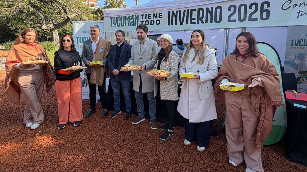 Tucumán llevó sus raíces al corazón de Buenos Aires con una gran acción promocional en Plaza Francia